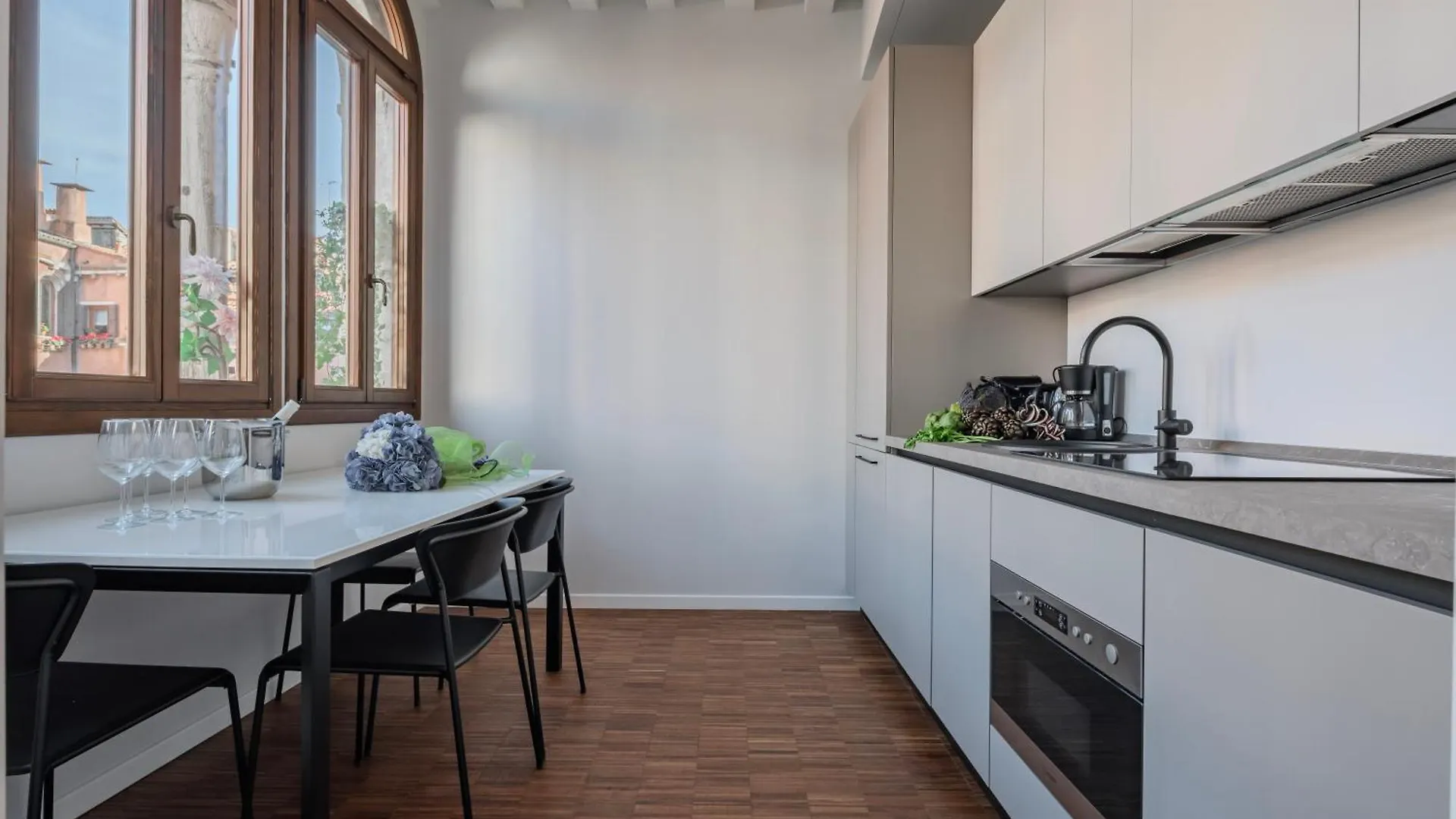 Ca' Vida Trifora Apartman Velence